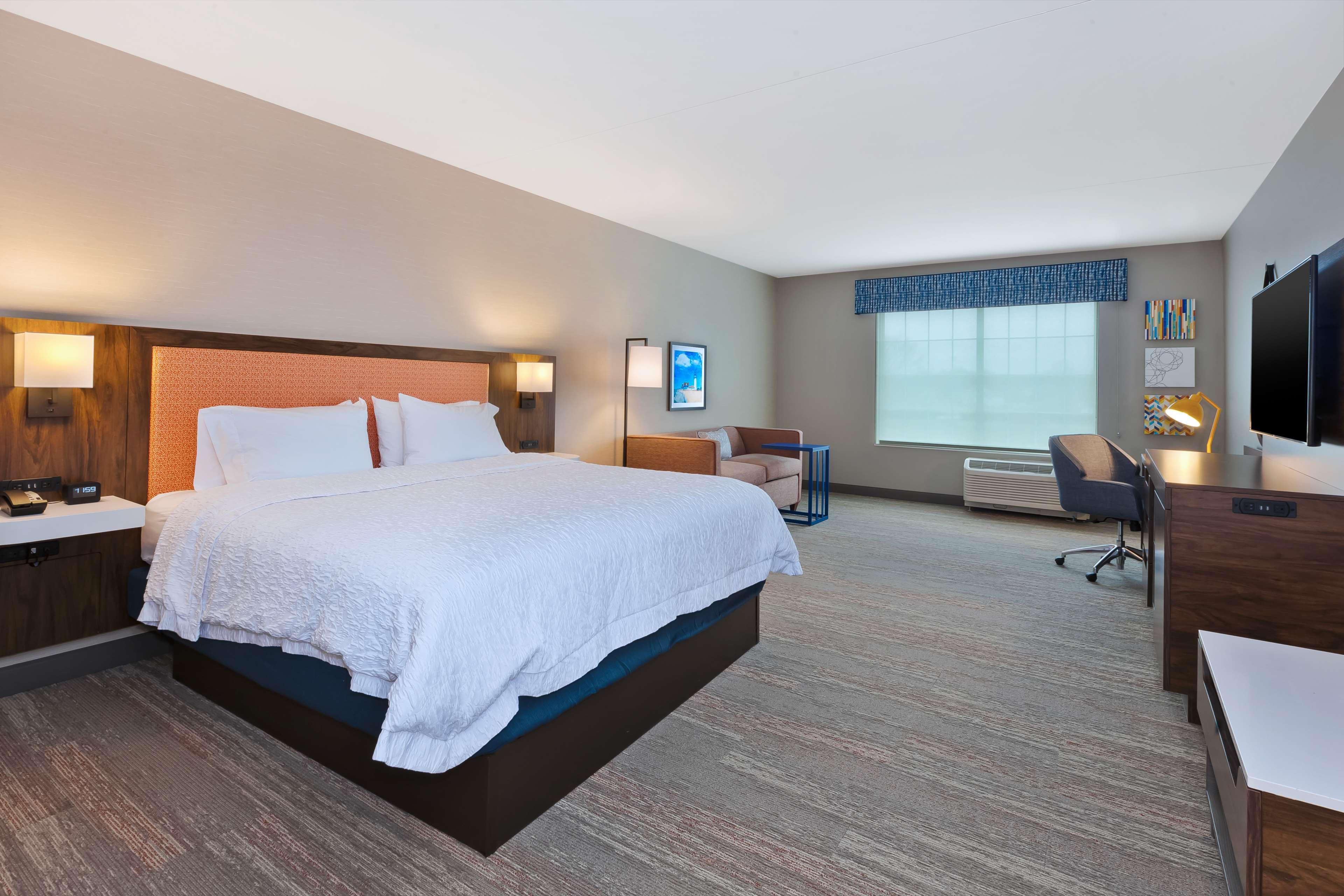 Hampton Inn Cape Cod Canal Борн Екстериор снимка