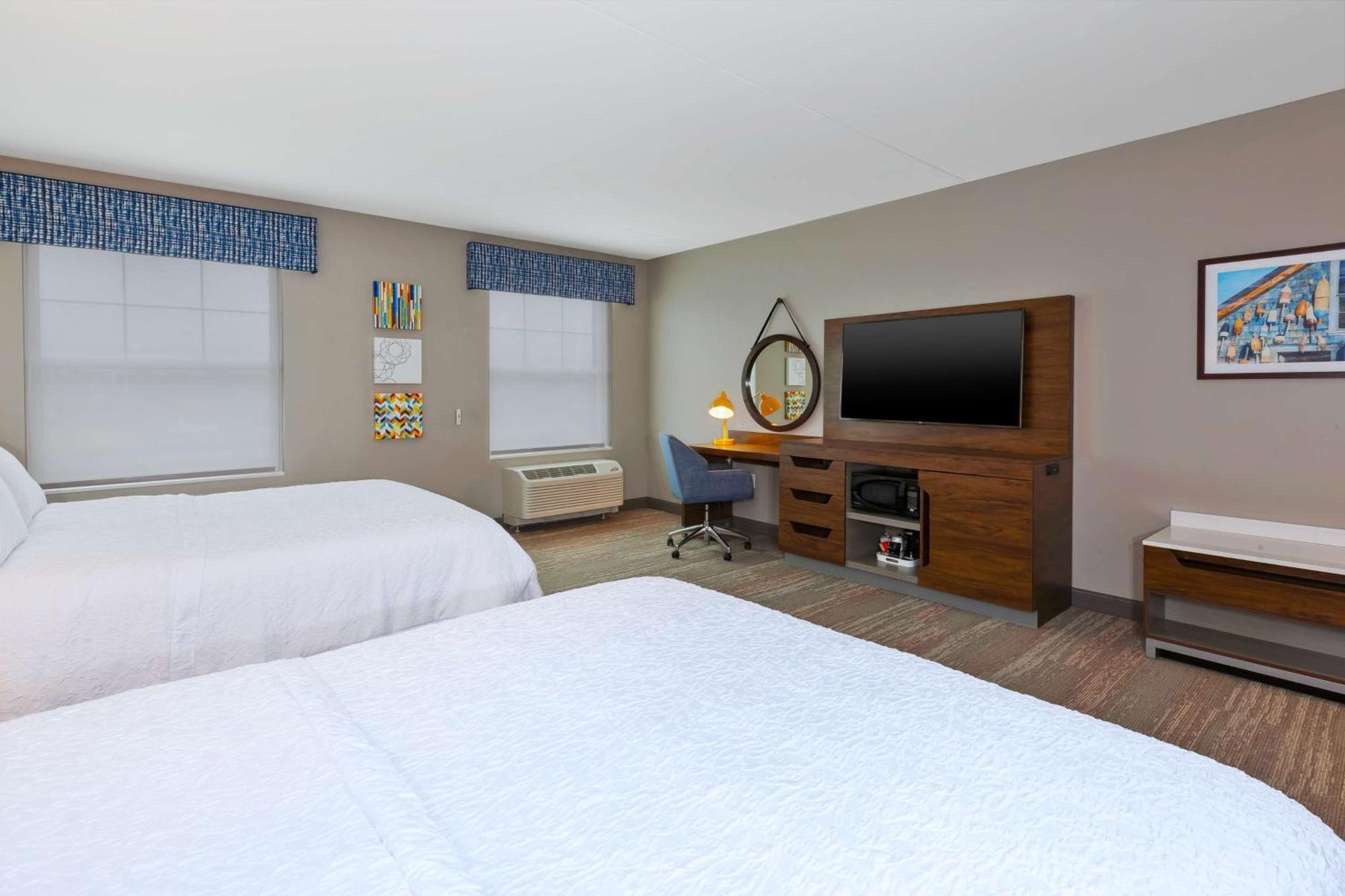 Hampton Inn Cape Cod Canal Борн Екстериор снимка