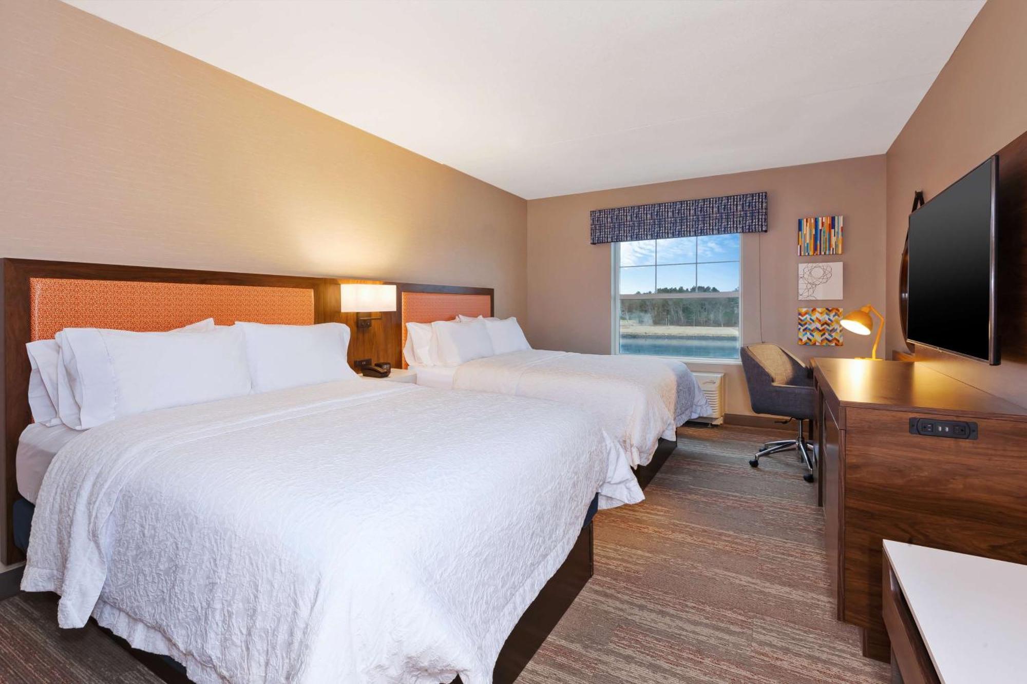 Hampton Inn Cape Cod Canal Борн Екстериор снимка