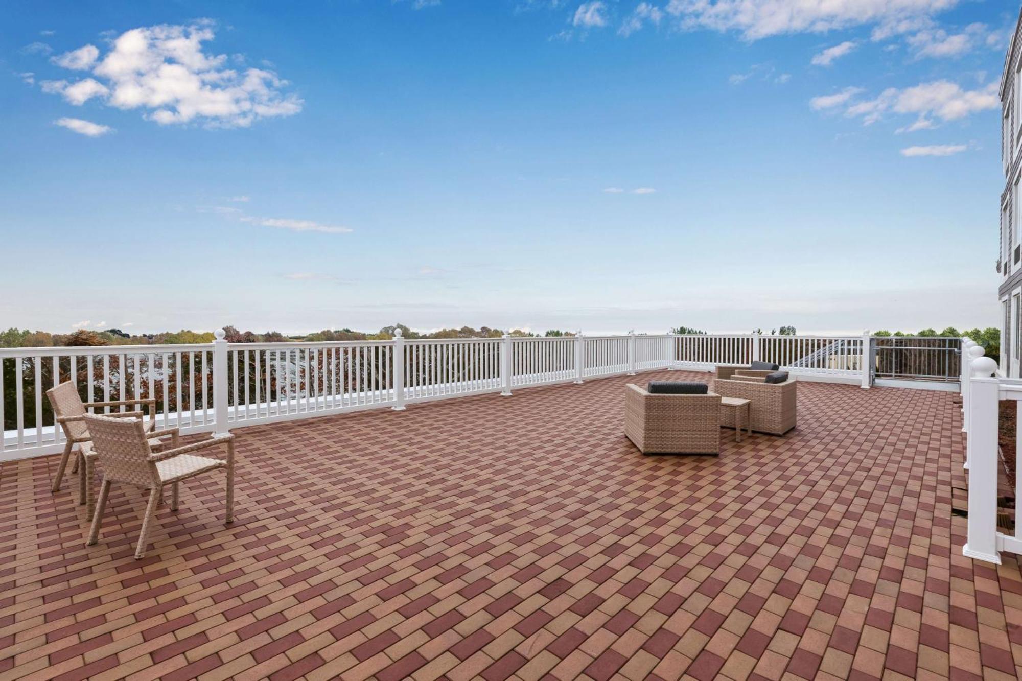 Hampton Inn Cape Cod Canal Борн Екстериор снимка