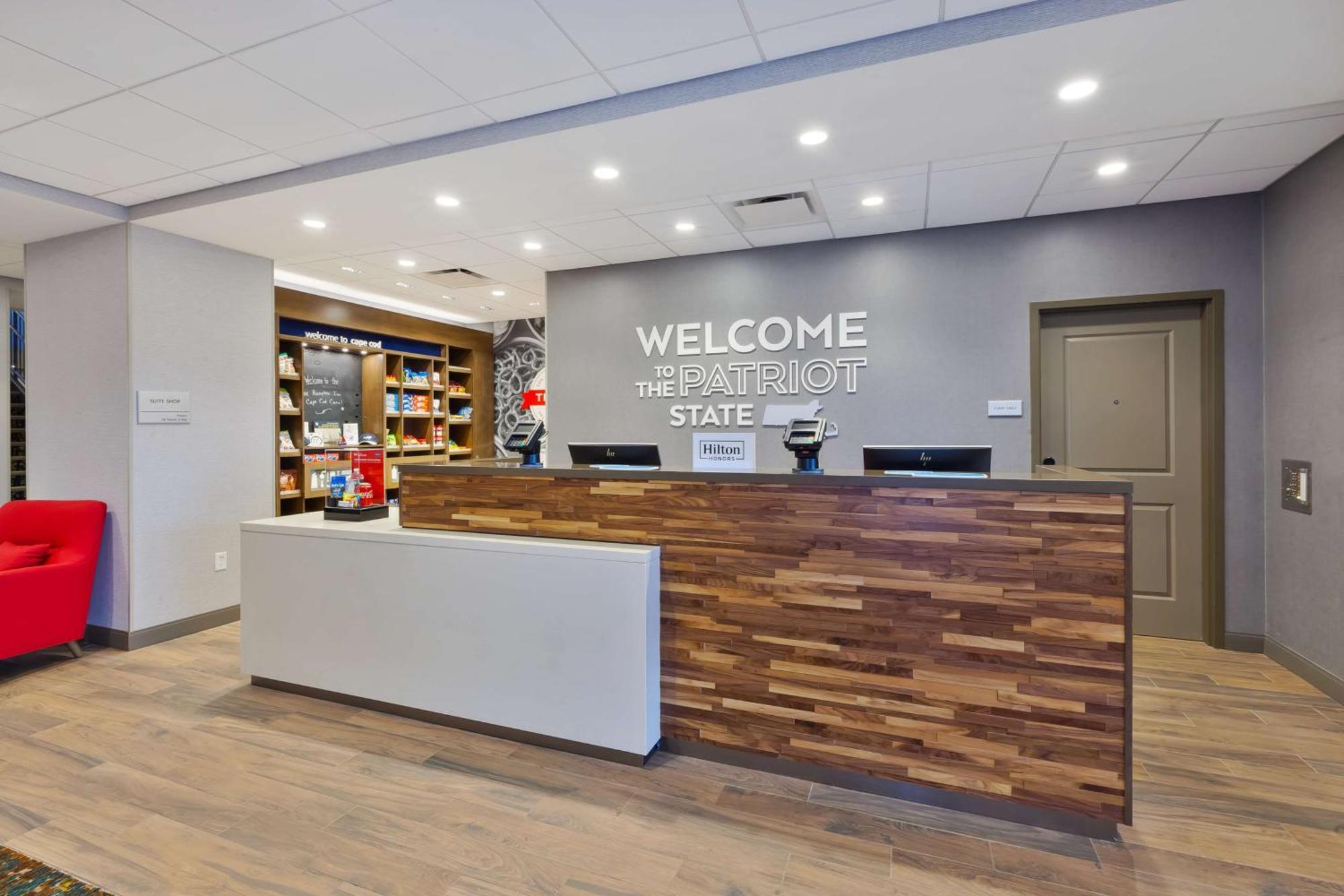 Hampton Inn Cape Cod Canal Борн Екстериор снимка