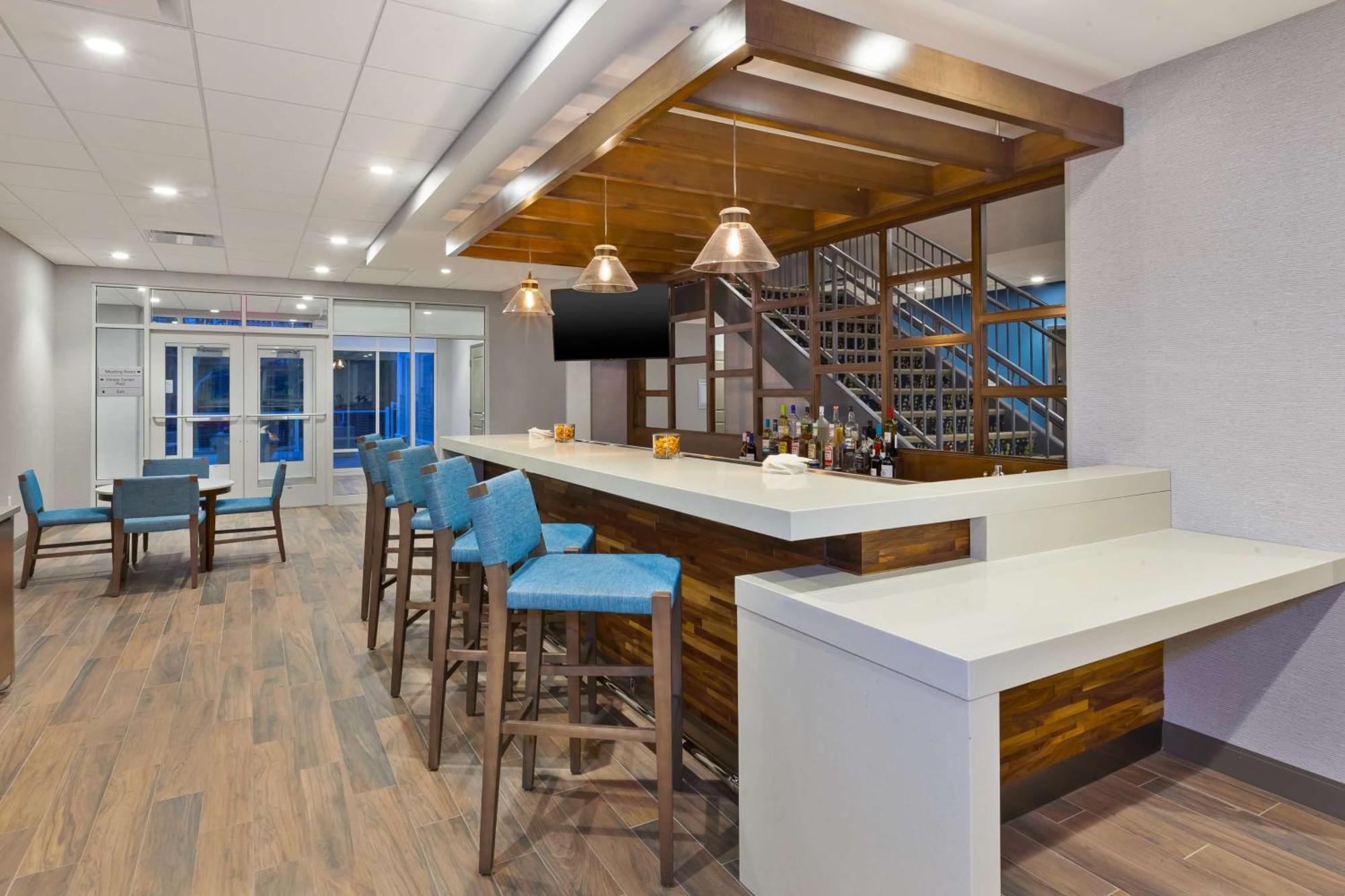 Hampton Inn Cape Cod Canal Борн Екстериор снимка