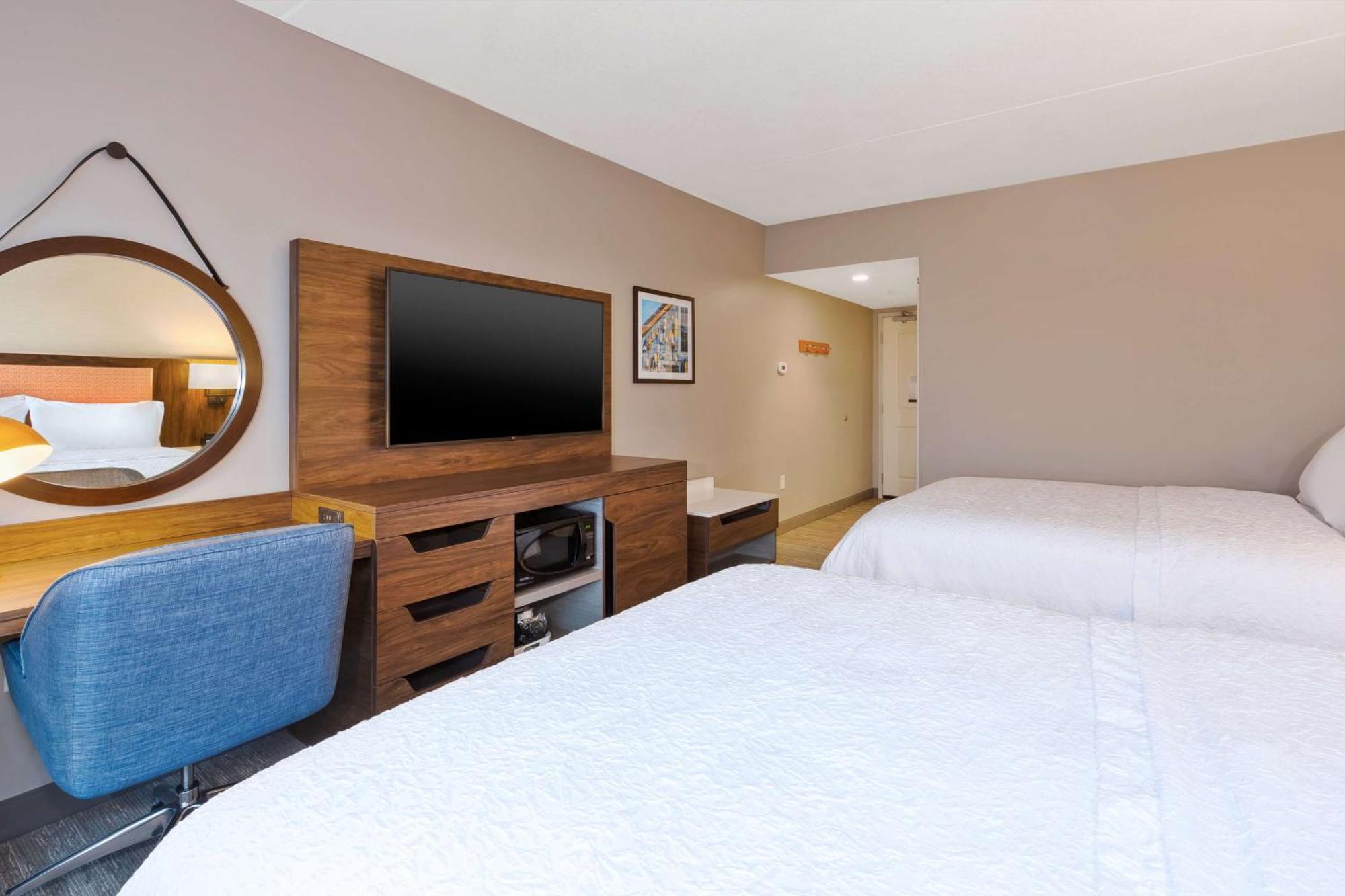 Hampton Inn Cape Cod Canal Борн Екстериор снимка