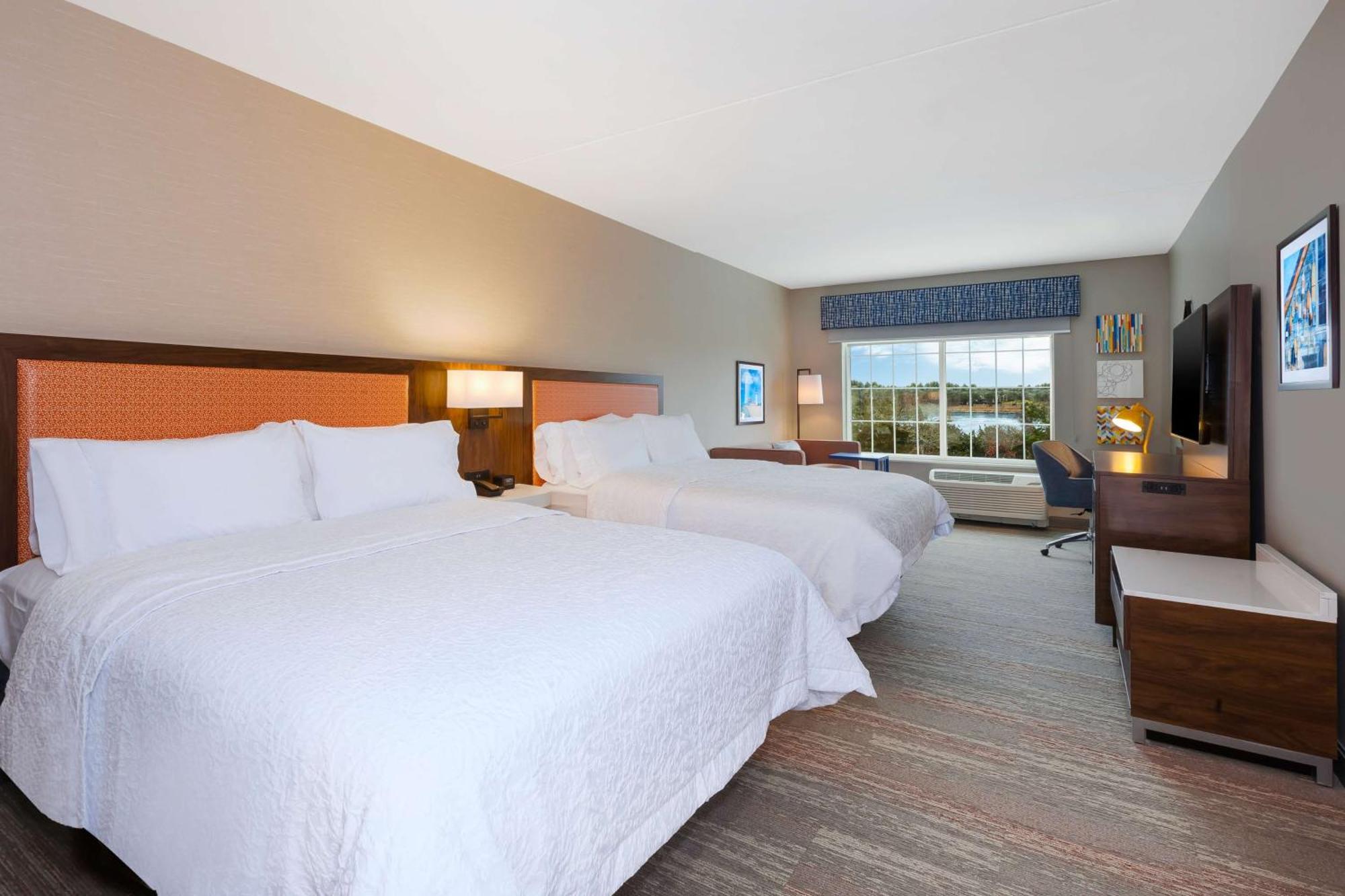 Hampton Inn Cape Cod Canal Борн Екстериор снимка