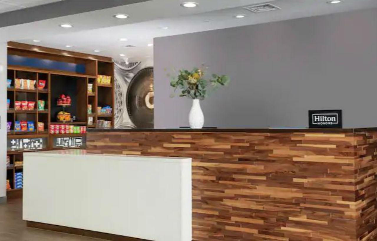Hampton Inn Cape Cod Canal Борн Екстериор снимка